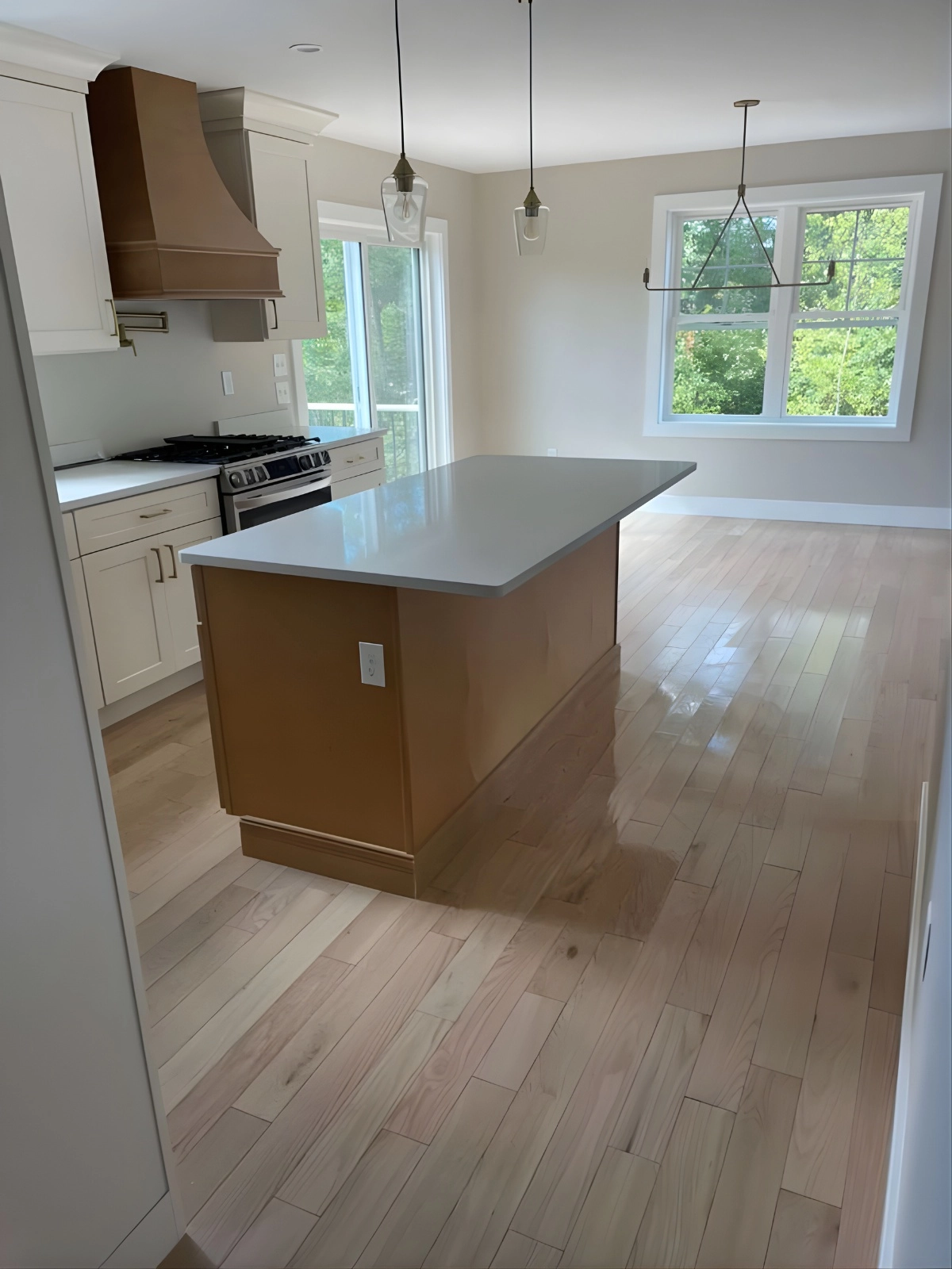 L&C Cleaning Services Residentical and Commercial in Fall River, MA