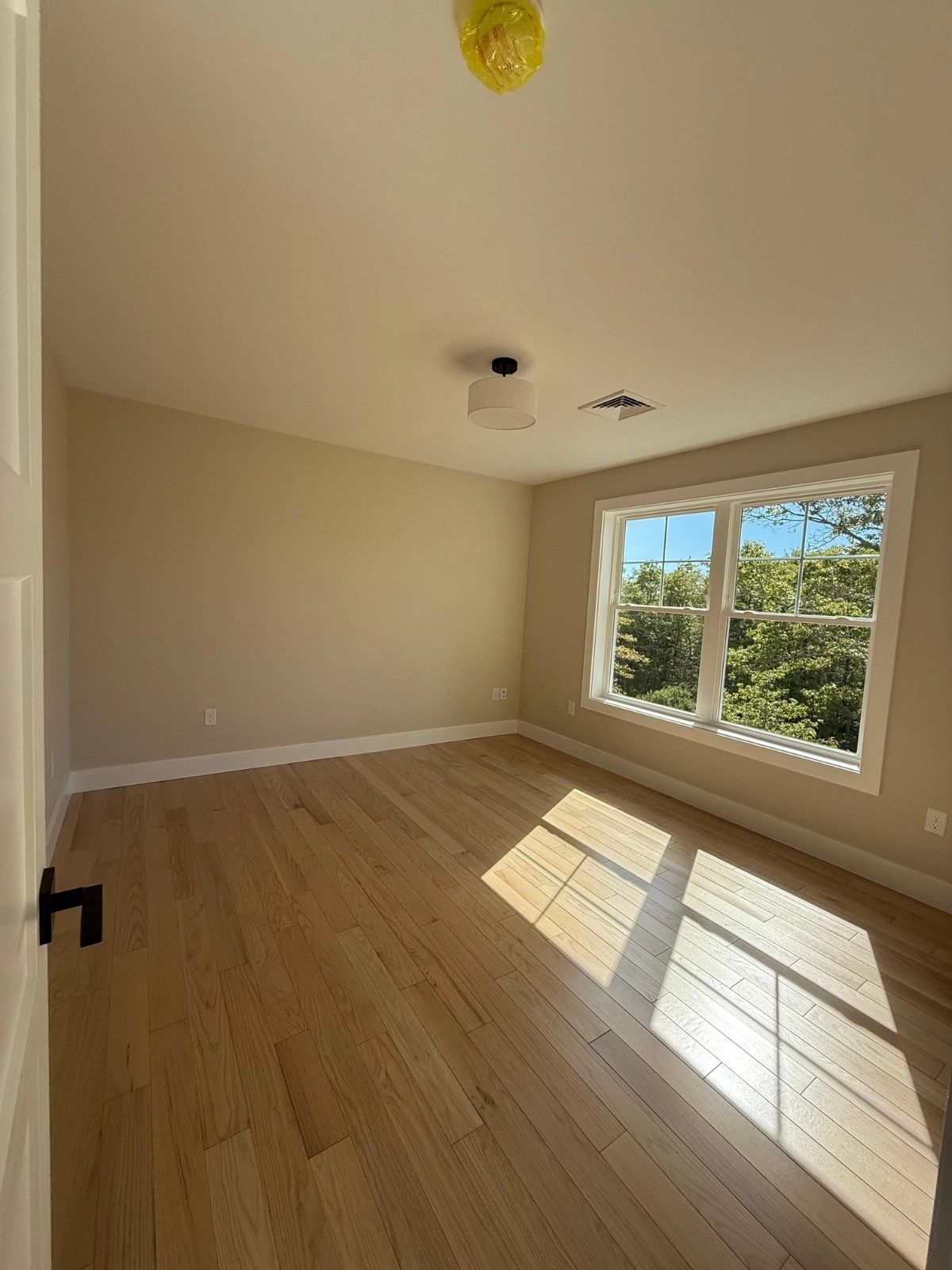 L&C Cleaning Services Residentical and Commercial in Fall River, MA