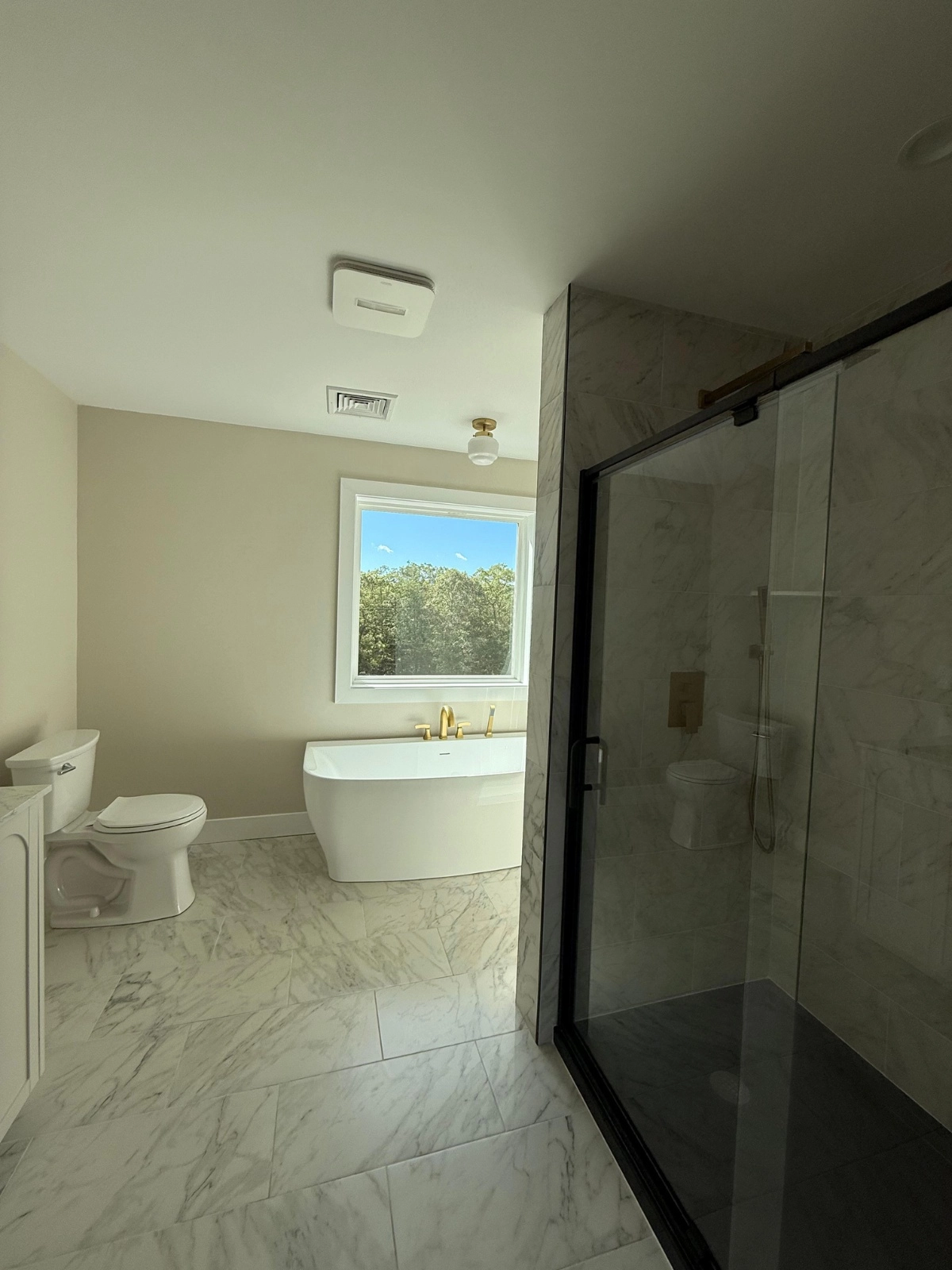 L&C Cleaning Services Residentical and Commercial in Fall River, MA